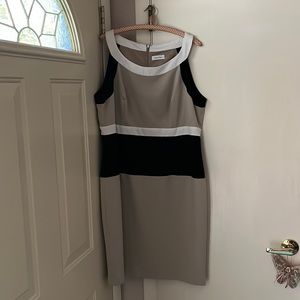 Tailored multi colored sleeveless dress